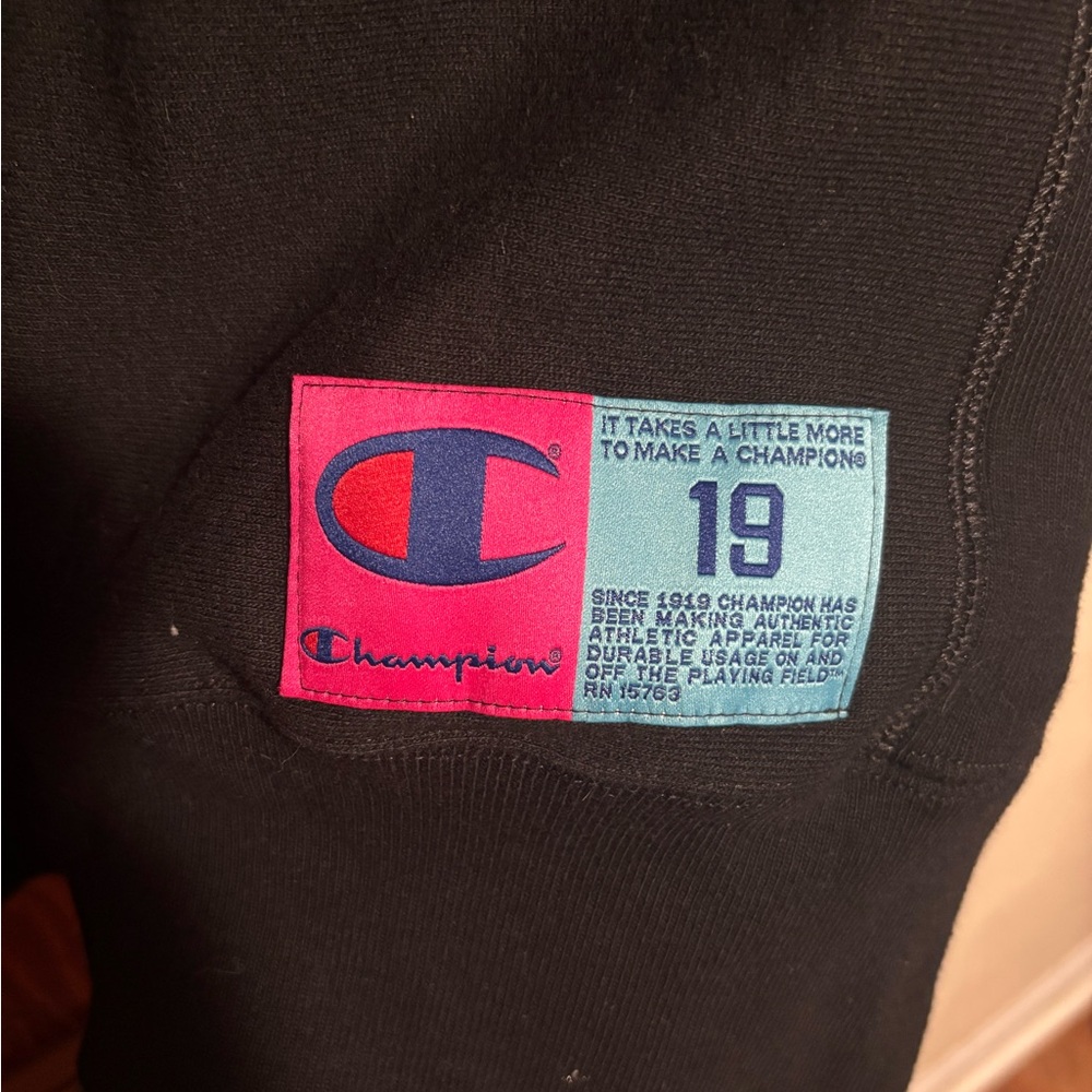 CHAMPION VINTAGE Black Reverse Weave Crewneck Pullover Sweater Adult Size Medium - Picture 3 of 6